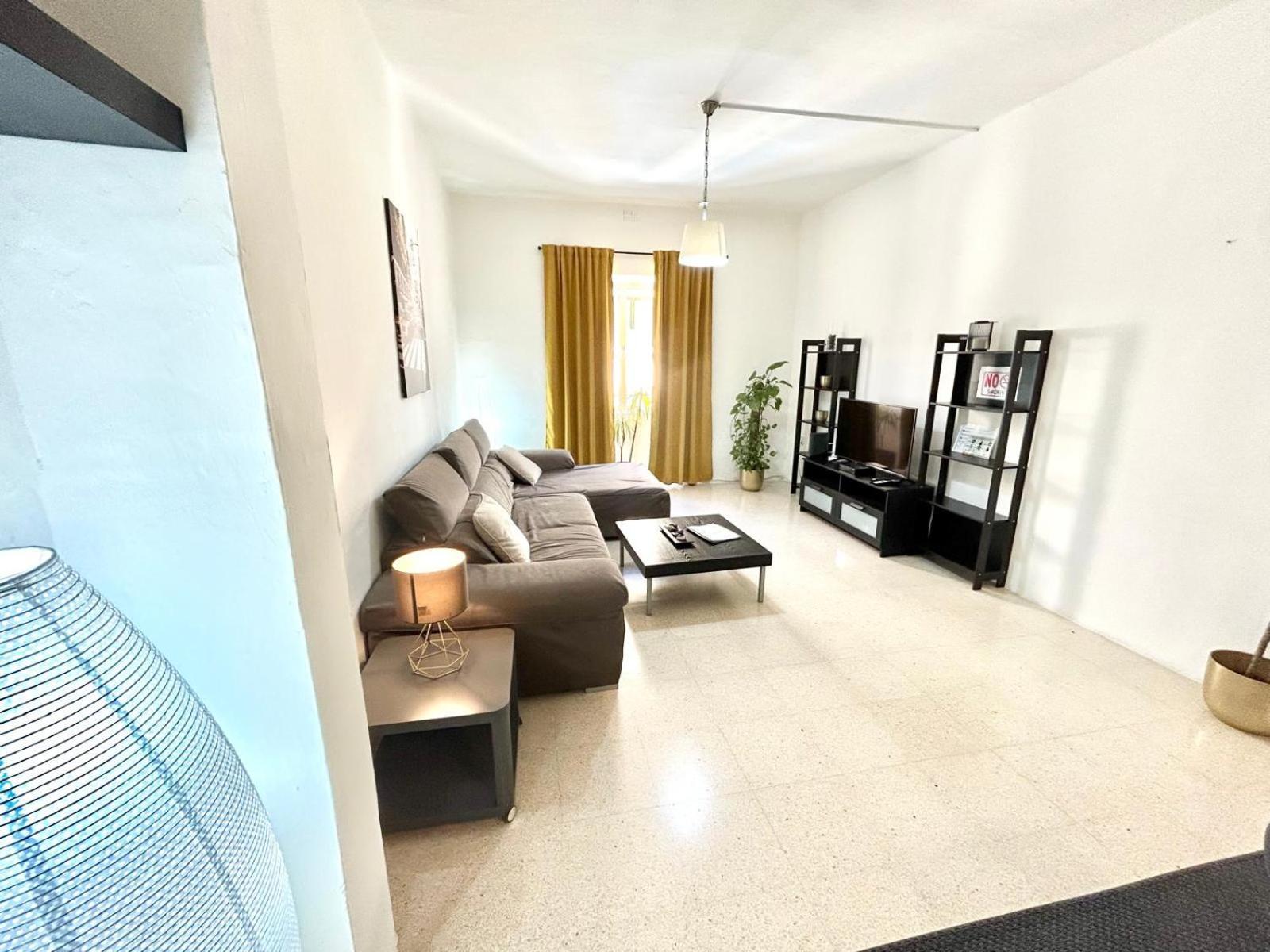 St Julians - Balluta Bay Large 3 Bedroom Apartment Слима Екстериор снимка