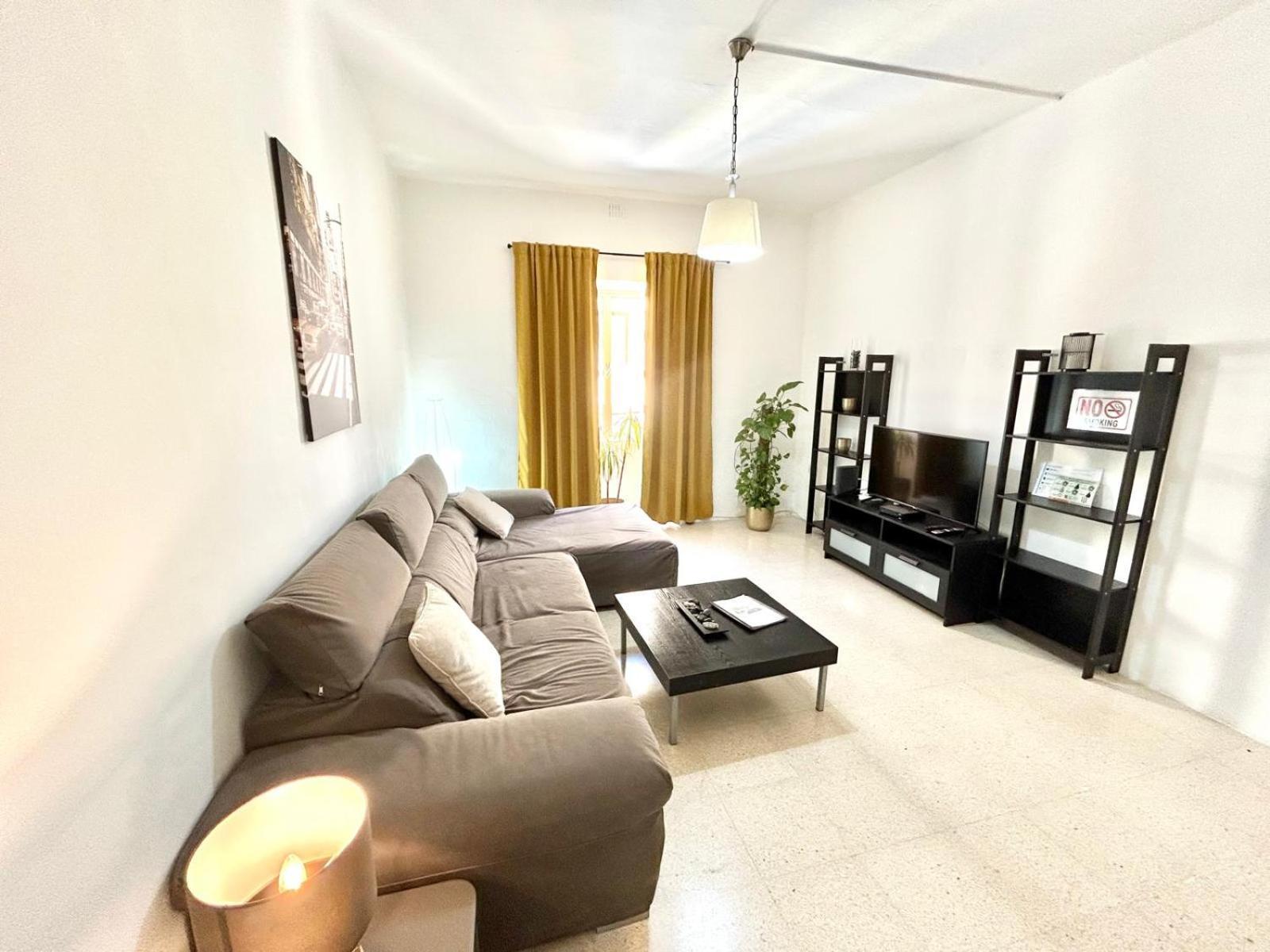 St Julians - Balluta Bay Large 3 Bedroom Apartment Слима Екстериор снимка
