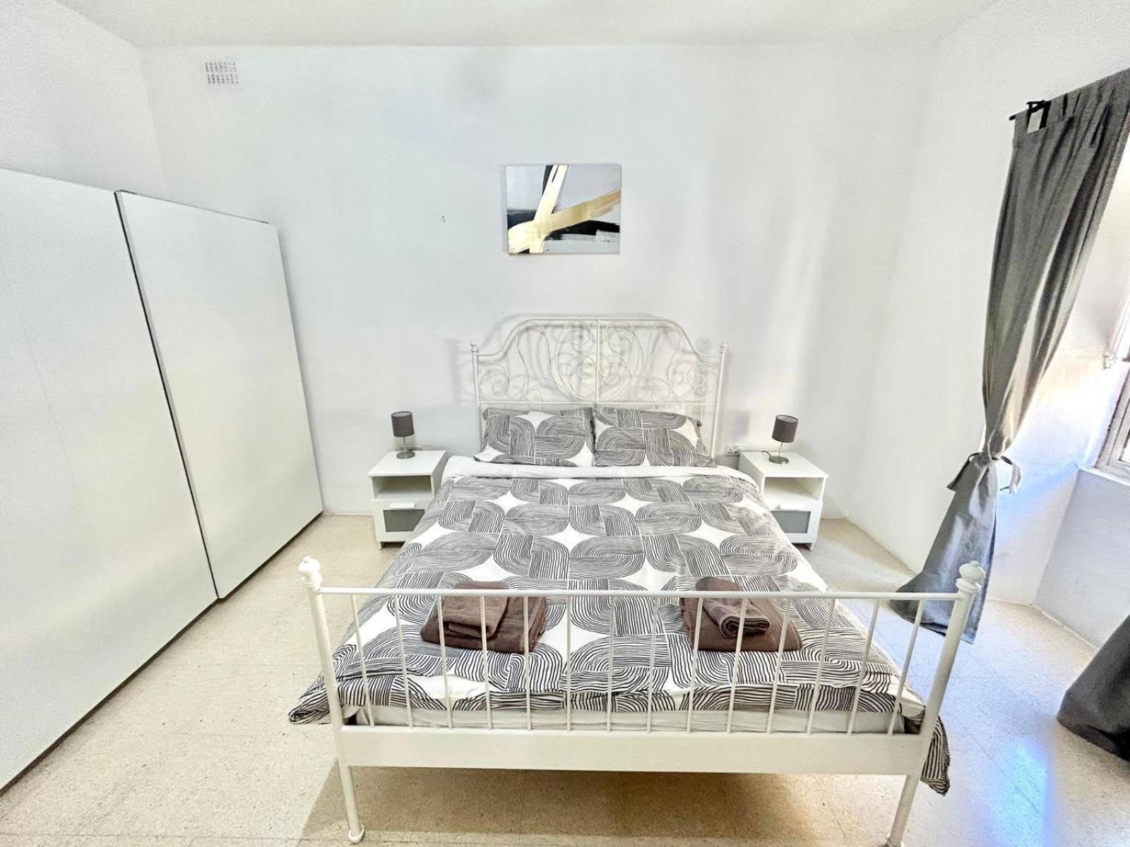 St Julians - Balluta Bay Large 3 Bedroom Apartment Слима Екстериор снимка