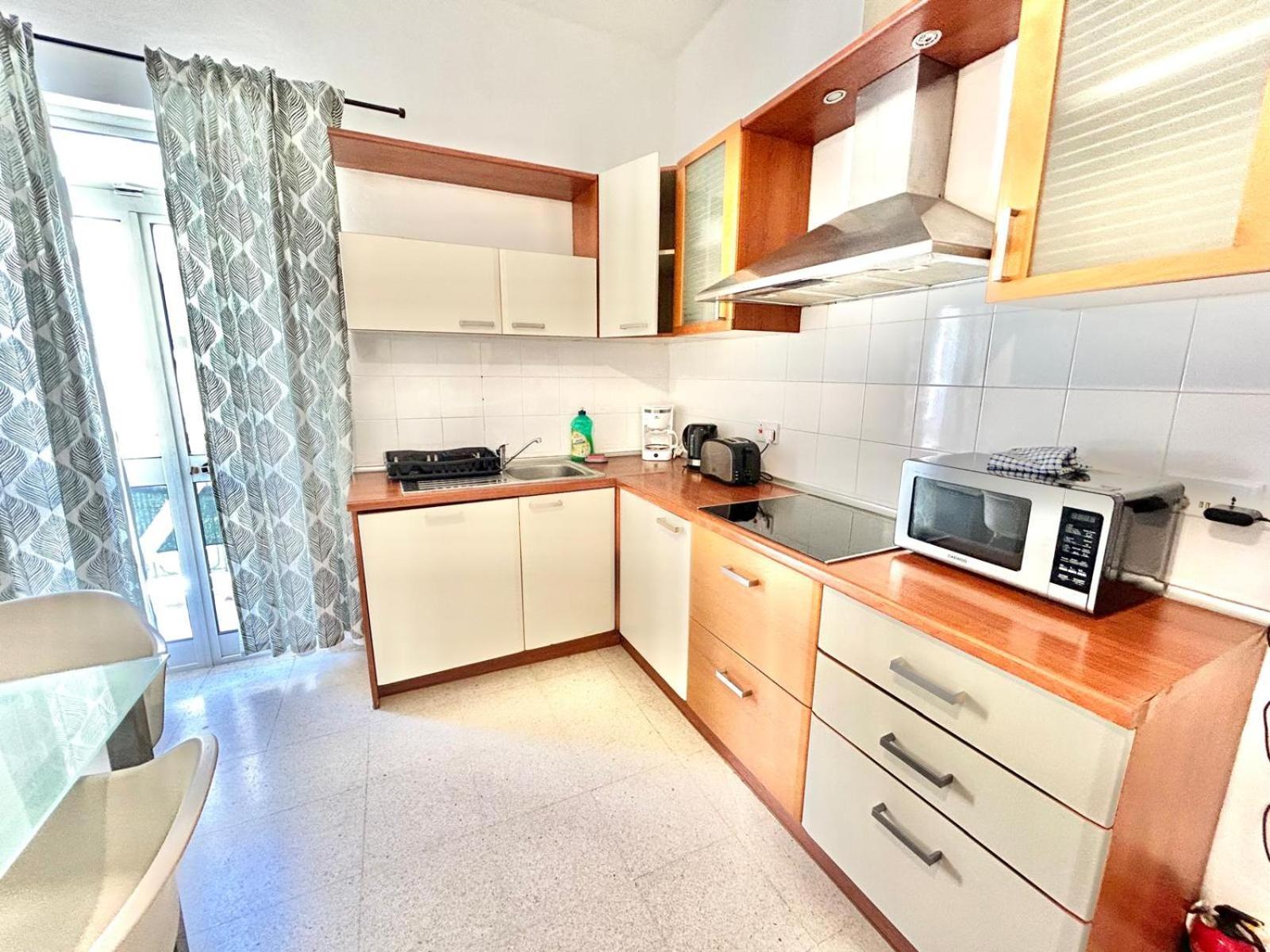 St Julians - Balluta Bay Large 3 Bedroom Apartment Слима Екстериор снимка